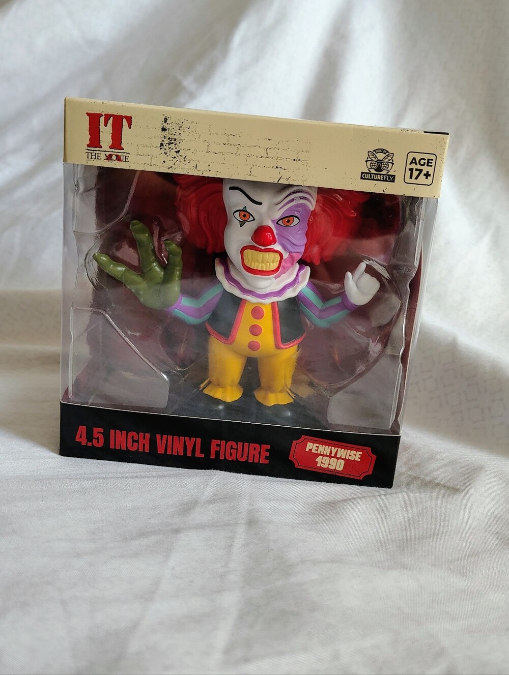 IT Pennywise 1990 4.5-Inch Vinyl Figure - Collectable